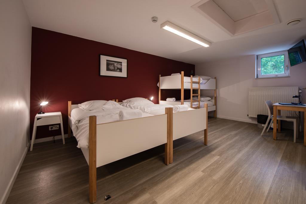 Des 3 Fontaines Albergue Bruxelas