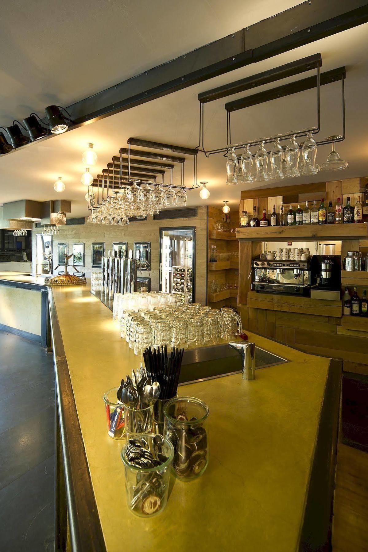 Des 3 Fontaines Albergue *